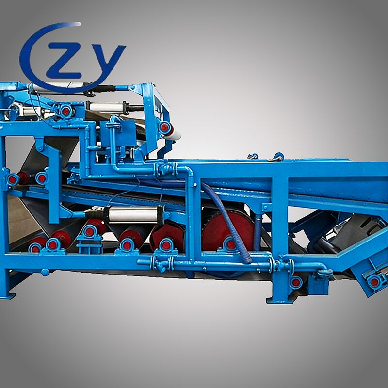 เครื่องกรองแบบสายพานสำหรับการแยกของแข็งและของเหลวอย่างต่อเนื่องของกากมันสำปะหลัง กำลังการผลิต 4 ตัน/ชั่วโมง และการออกแบบประหยัดพลังงาน